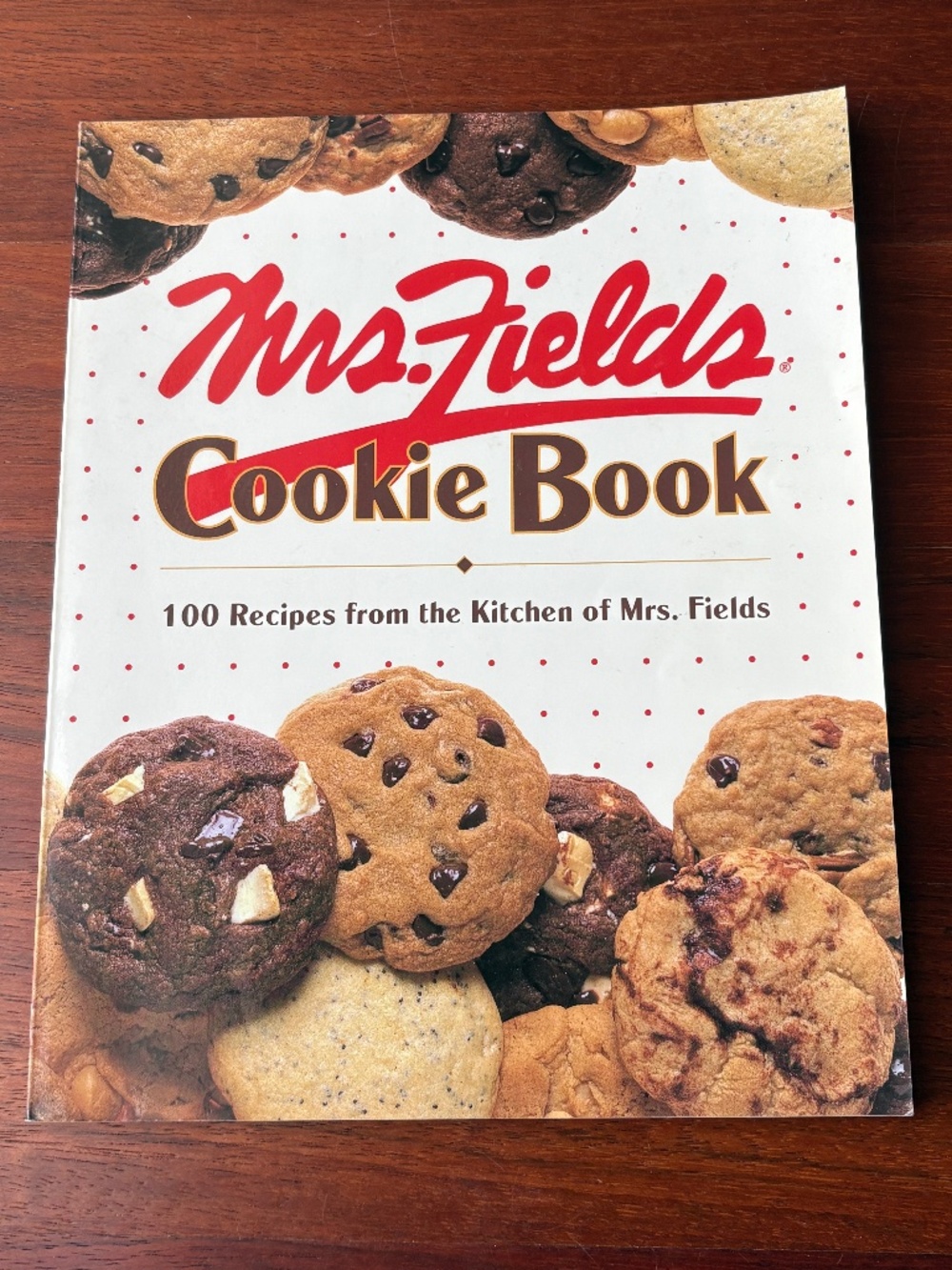🍪 Bake the Legend: Mrs. Fields Cookie Book